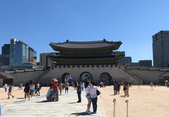 Royal palace Seoul — How to visit 5 grand palaces in Seoul? - Living ...