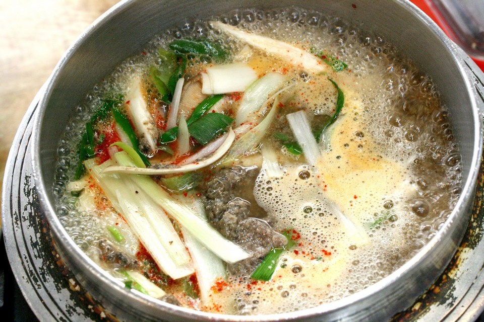 Chueotang (Mudfish (Loach) Soup) (1)