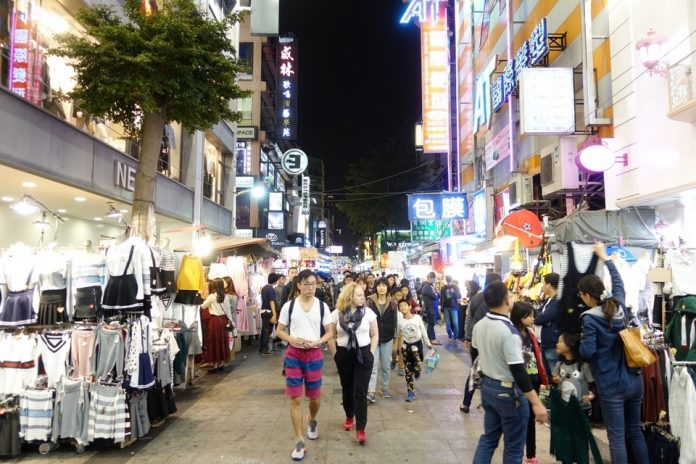 What to do in Kaohsiung at night? — Best Kaohsiung nightlife & Top 6 ...