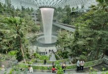 jewel changi airport review