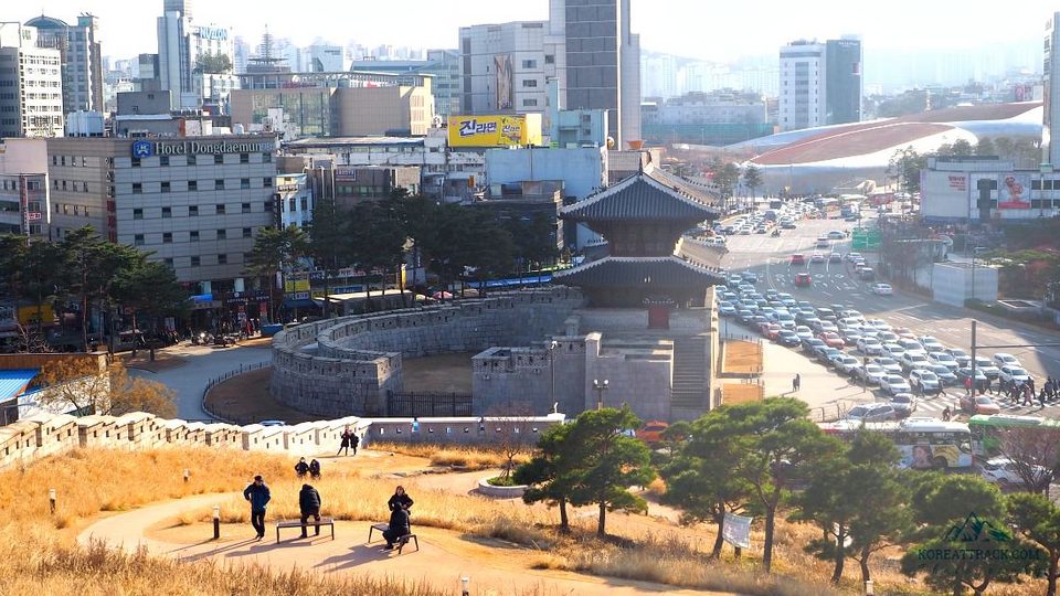 Heunginjimun gate seoul (3)