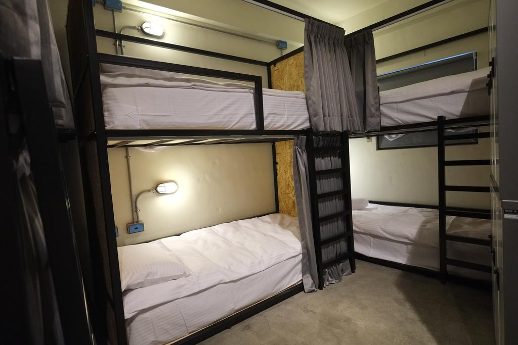 Budget hotel in Taichung Taiwan Park Hostel (1)