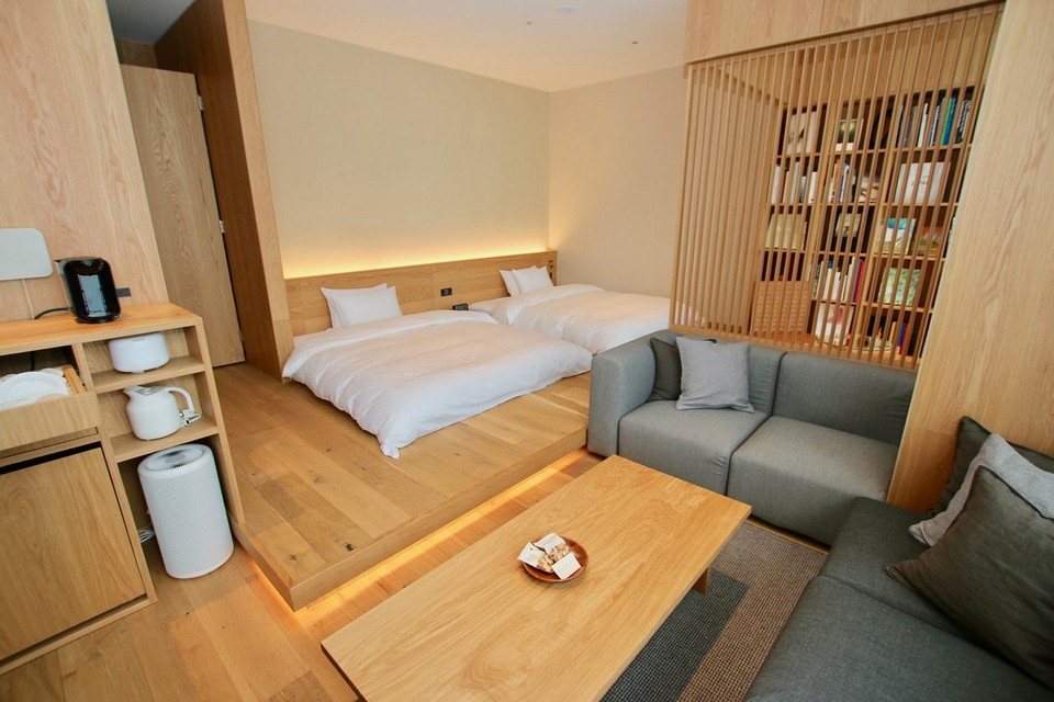 The Muji Hotel Ginza ,minimalist hostel tokyo (1)