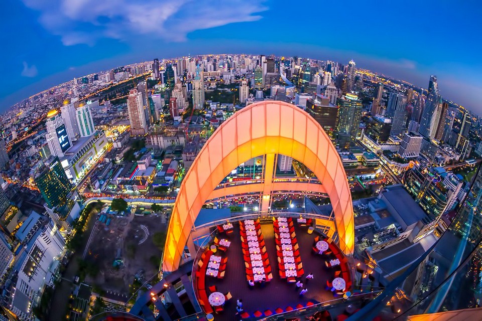 Top sky bars in Bangkok Red Sky – Centara Grand at CentralWorld (1)