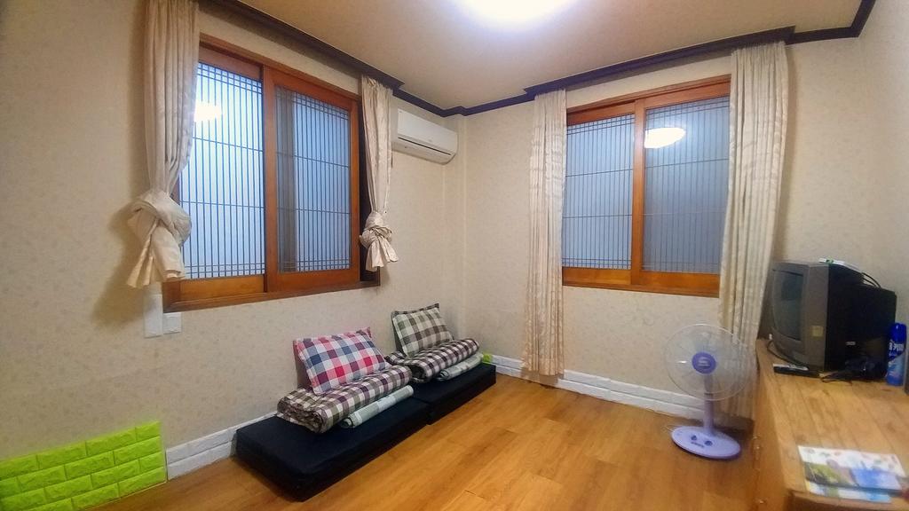 Cheap guesthouse in Jeju island Kodakkodak Guesthouse (1)