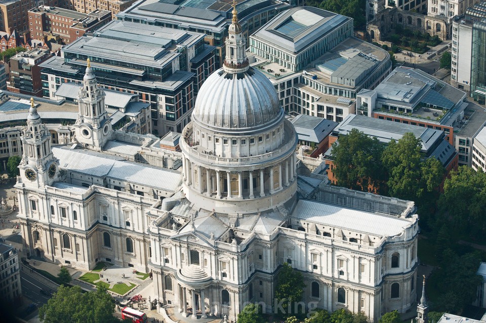 Best places to visit in London St. Paul's Cathedral (1)