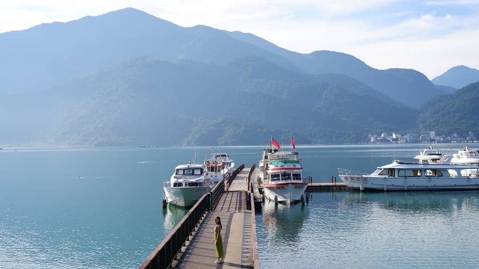 sun moon lake taichung,best places to visit in taichung (1)