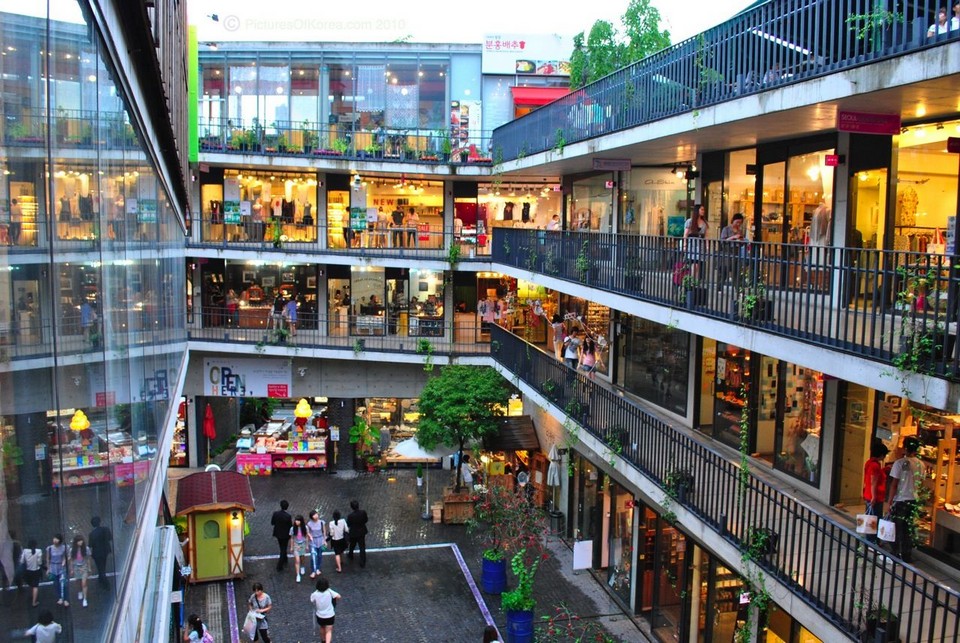 Ssamziegil Shopping Complex (4)