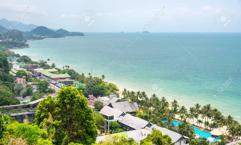 Top beaches in Thailand White Sand Beach — Koh Chang (1)