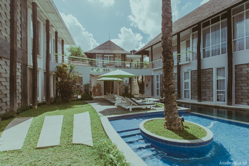 review 808 residence bali (1)