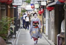 geisha in kyoto