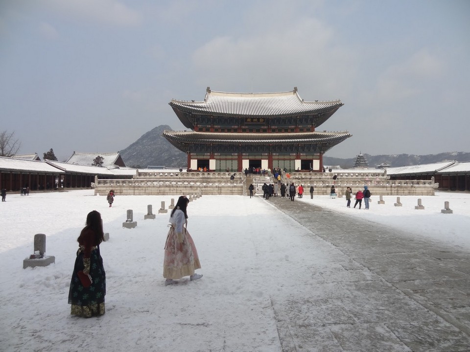 Gyeongbokgung Palace in winter.1