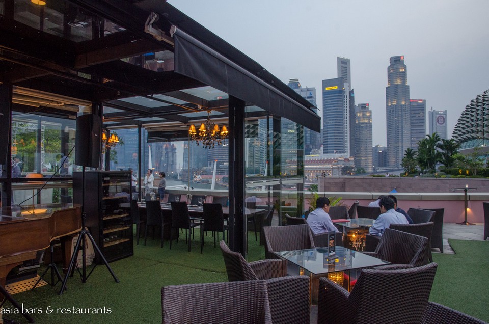 Best rooftop bars Singapore ORGO (1)
