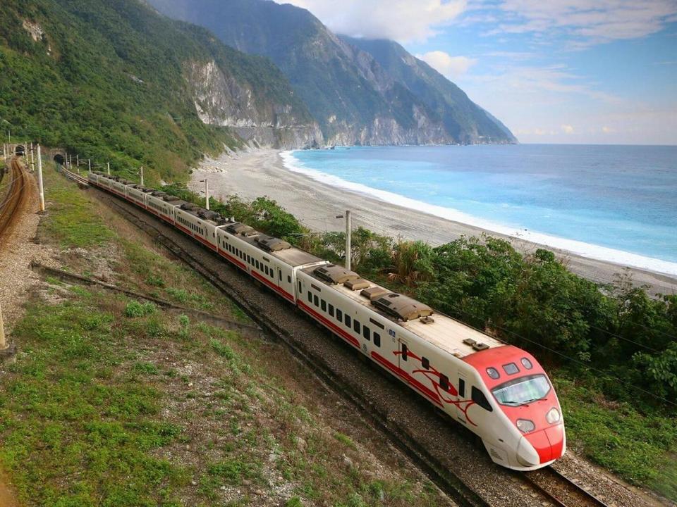 To Hualien by train