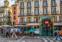 How to get around Barcelona cheap? — 5 best way to get around Barcelona & how to travel around Barcelona