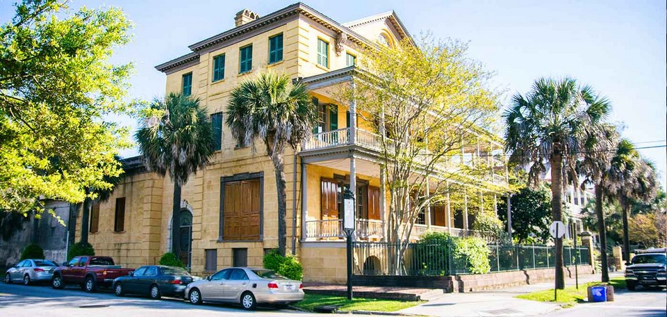 is charleston sc expensive to visit