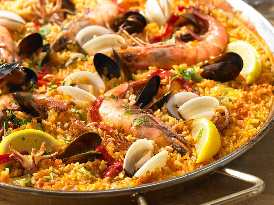 valencia mixed-seafood-paella - Living + Nomads – Travel tips, Guides ...