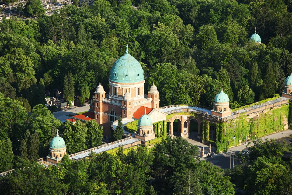 mirogoj-cemetery-from-the-air-m-vrdoljak-592bfb9449002