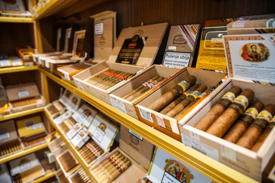 cuban cigar shop3