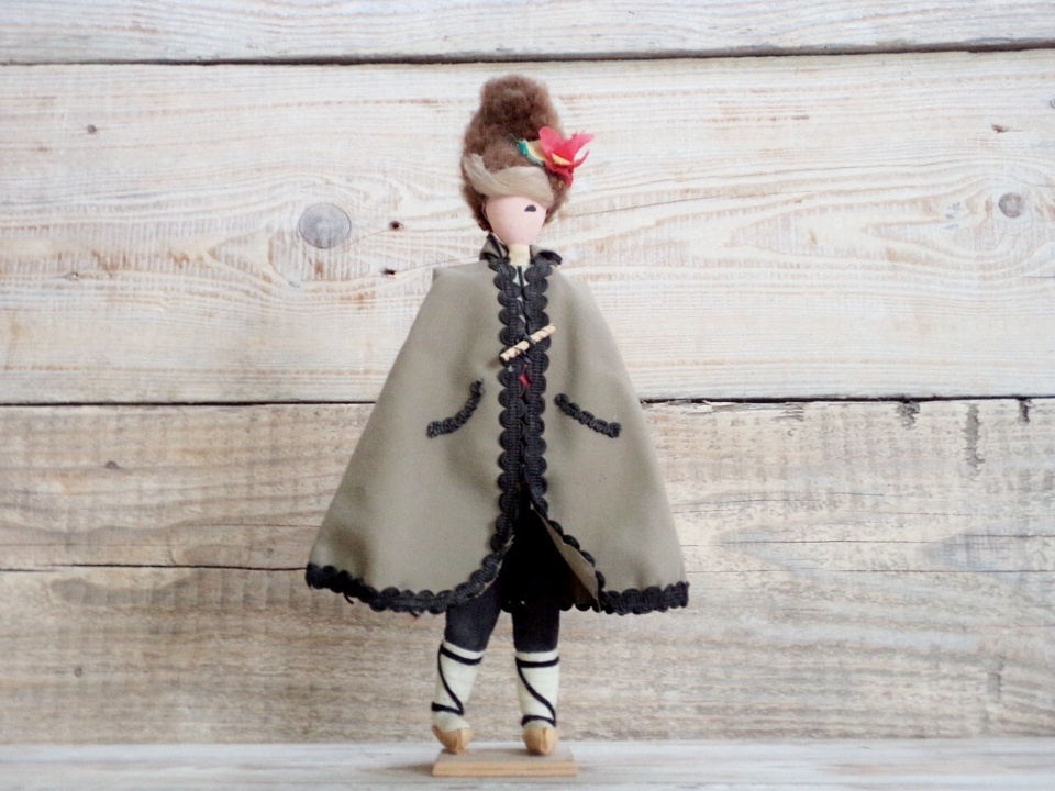 Traditional Bulgarian Dolls12