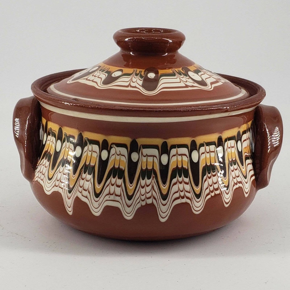 Traditional Bulgarian slow cooker