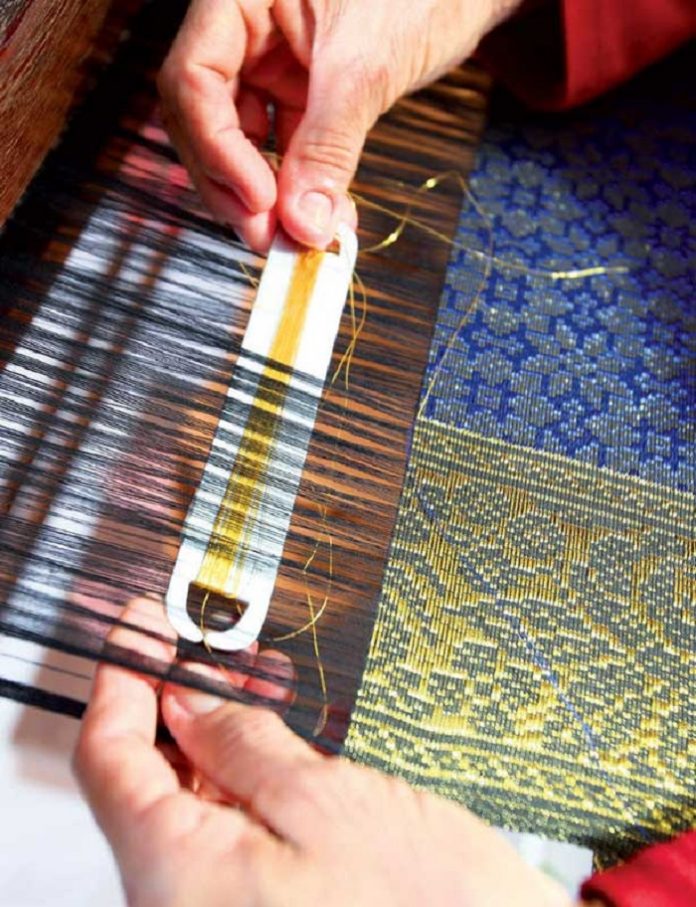 Brunei shopping guide — +9 Brunei souvenirs, what to buy in Brunei