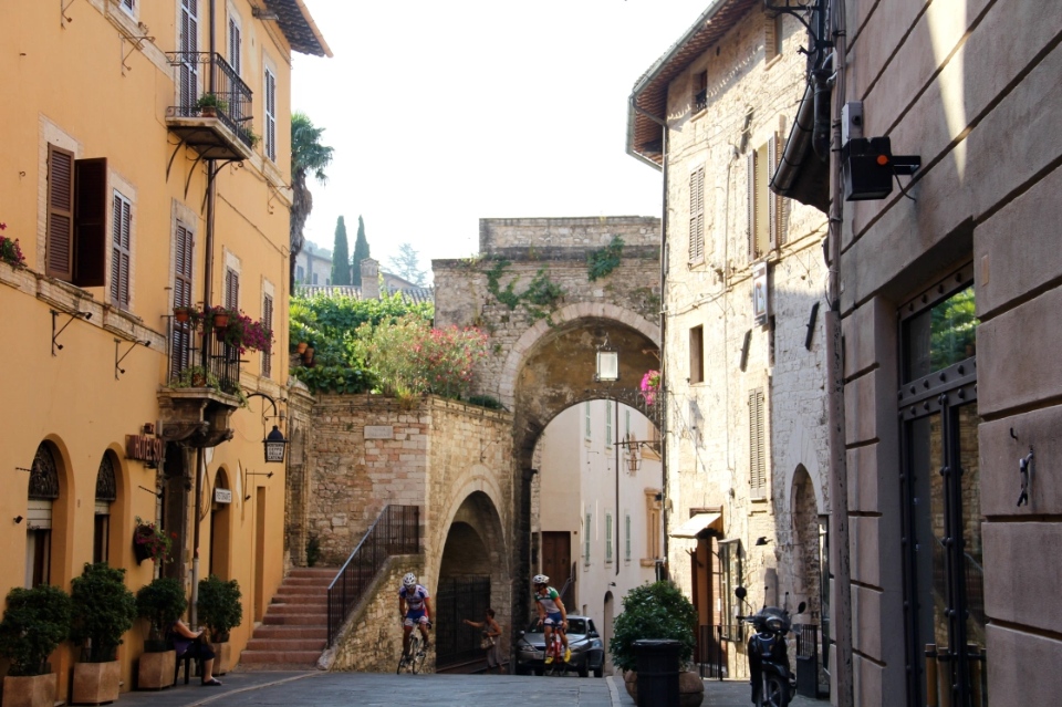 assisi guide italy28