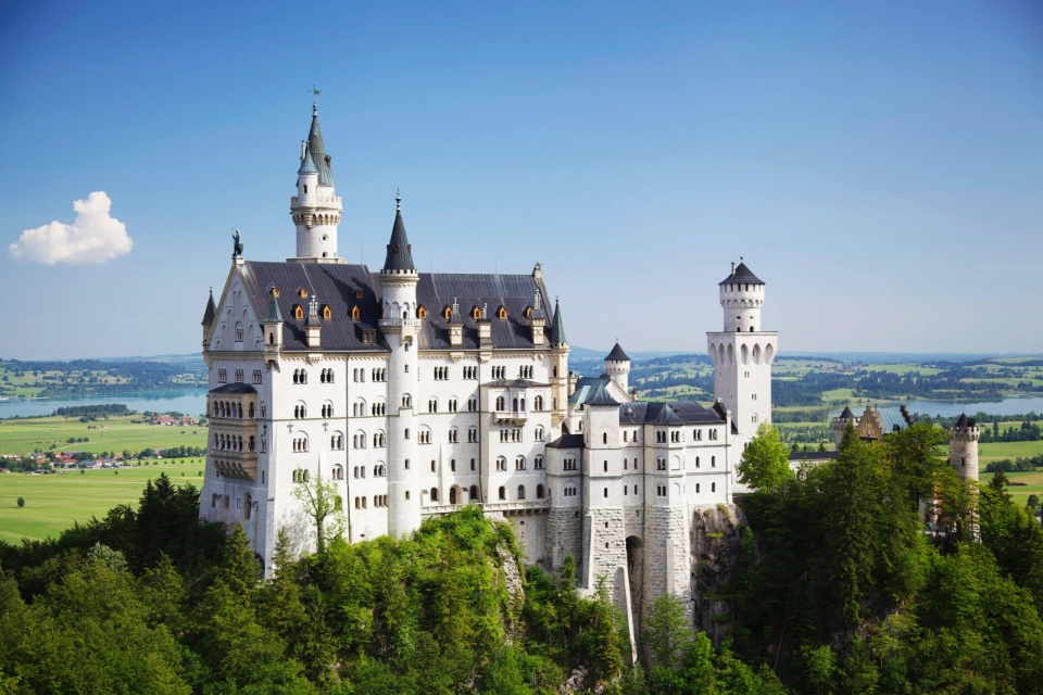 Neuschwanstein-Castle-scaled