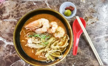 What to eat in Kuching? — 10 best food in Kuching & must eat food in Kuching