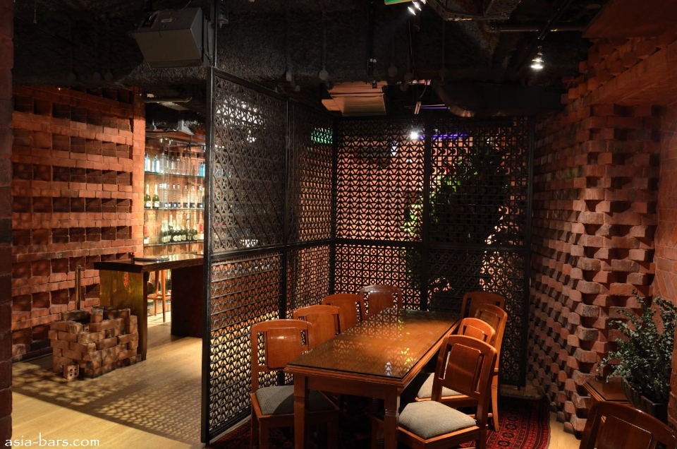 Top 9 coolest bars near Orchard Road, Singapore
