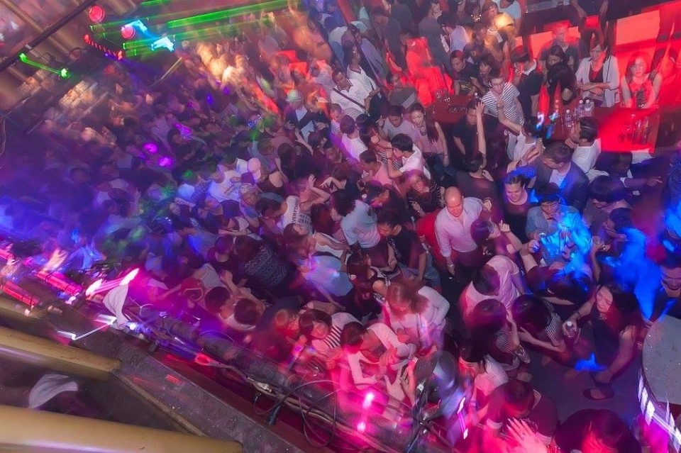 top 10 nightclubs osaka