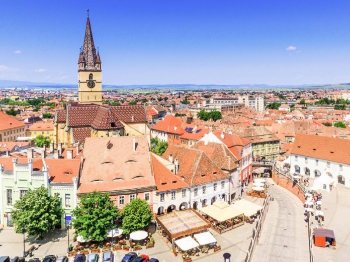 How to travel Europe on a budget? — 10+ best and cheapest ways & tips