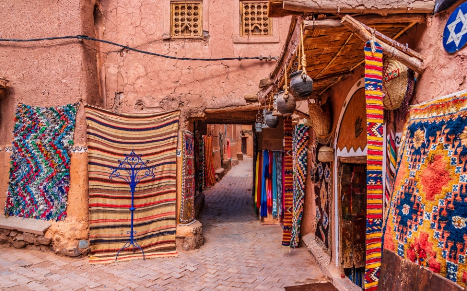 carpets-medina-marrakech-guide