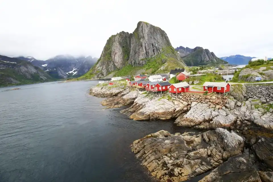 Reine là Eliassen Rorbuer lofoten