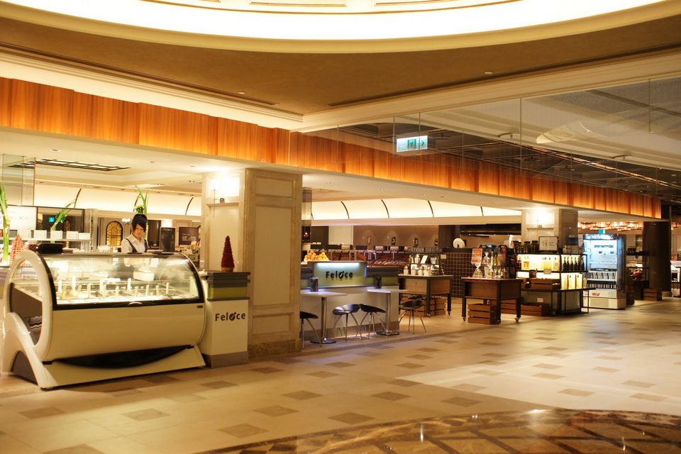 Cafes and bars at Bellavita shopping mall in Taipei, Taiwan