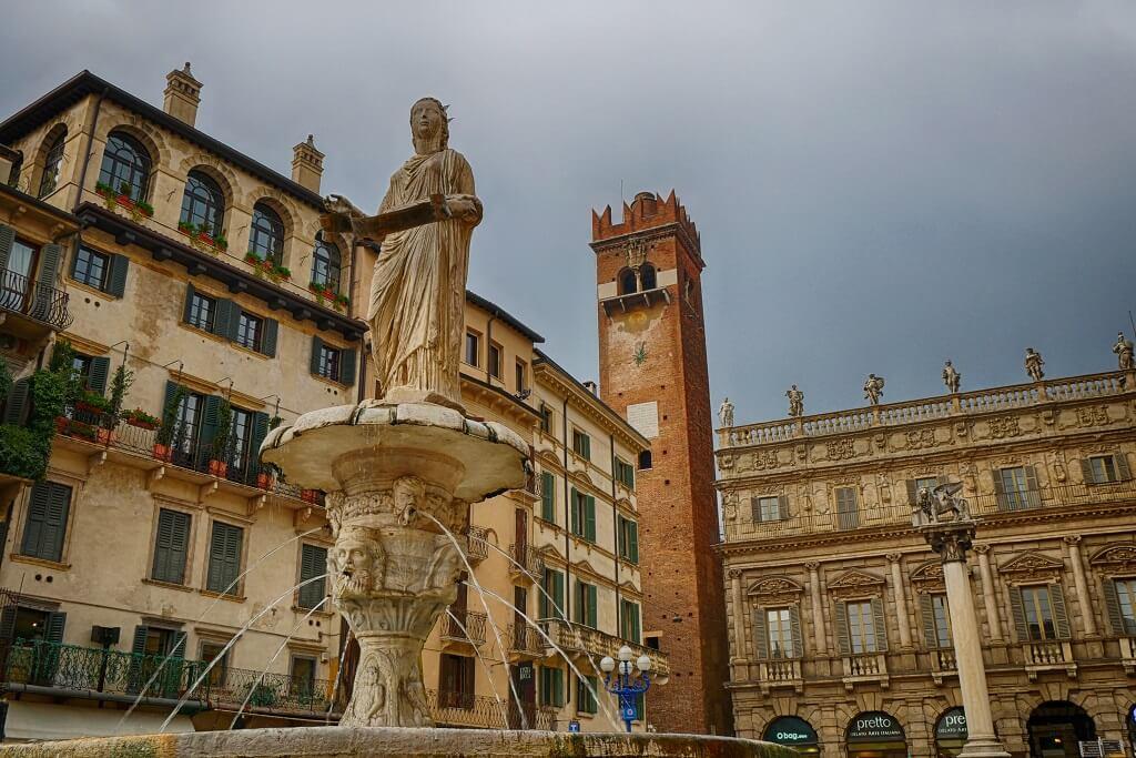 Erbe square verona1134