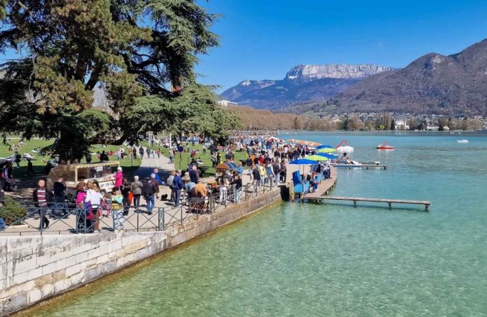 Annecy Travel Blog — The Fullest Annecy Travel Guide For First-timers ...