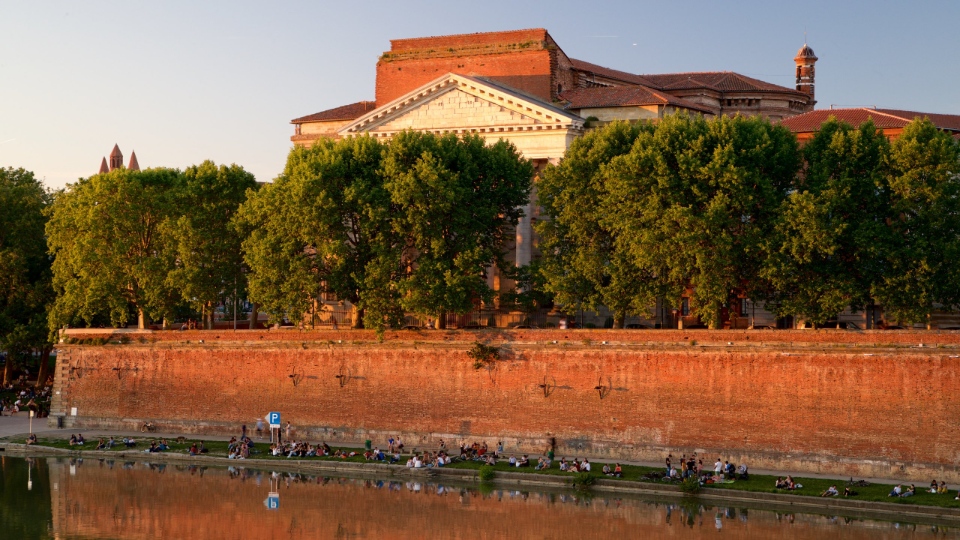 266378-Toulouse granonne river