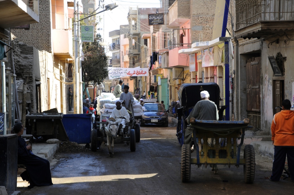 aswan street egypt2