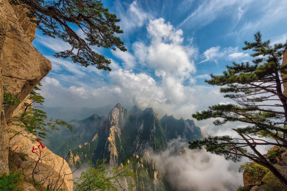 Mountain-Hua-Xian-China