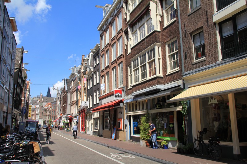 travel shop amsterdam