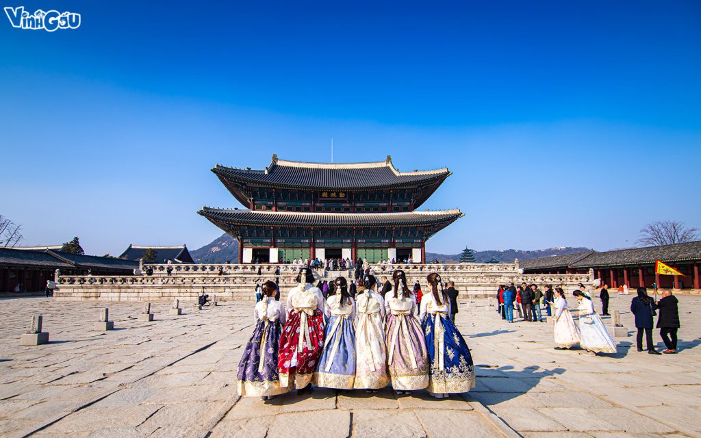 the best time to travel to korea