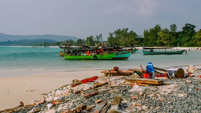 62575-dao-koh-rong-campuchia8-700×394 boat trip