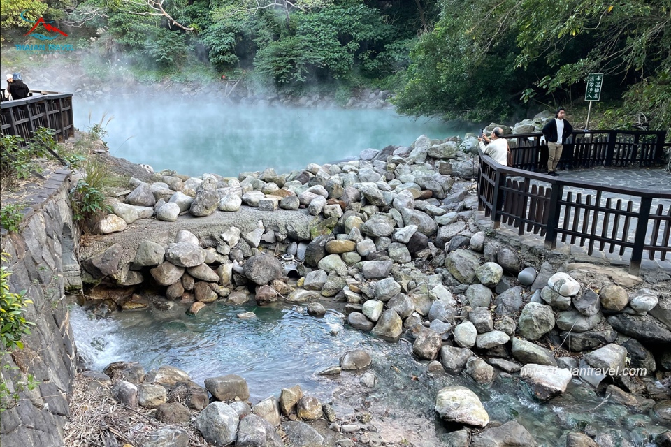 8-yangmingshan-hot-spring-thaiantravel-0fe90cf6-648c-44c7-81ef-dbc83bc88279