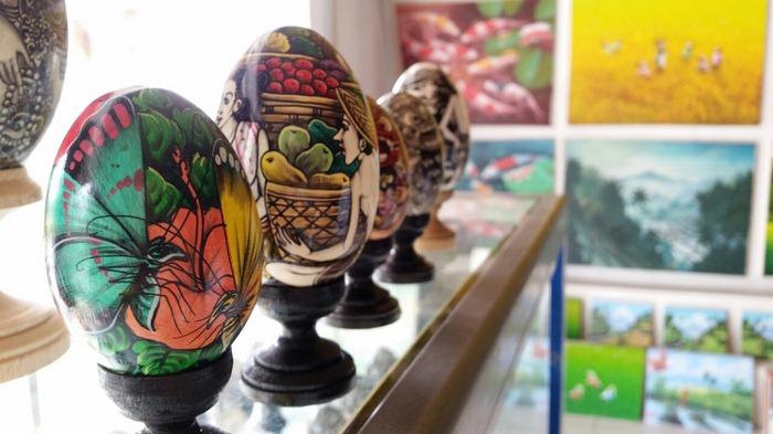 egg paintings bali261