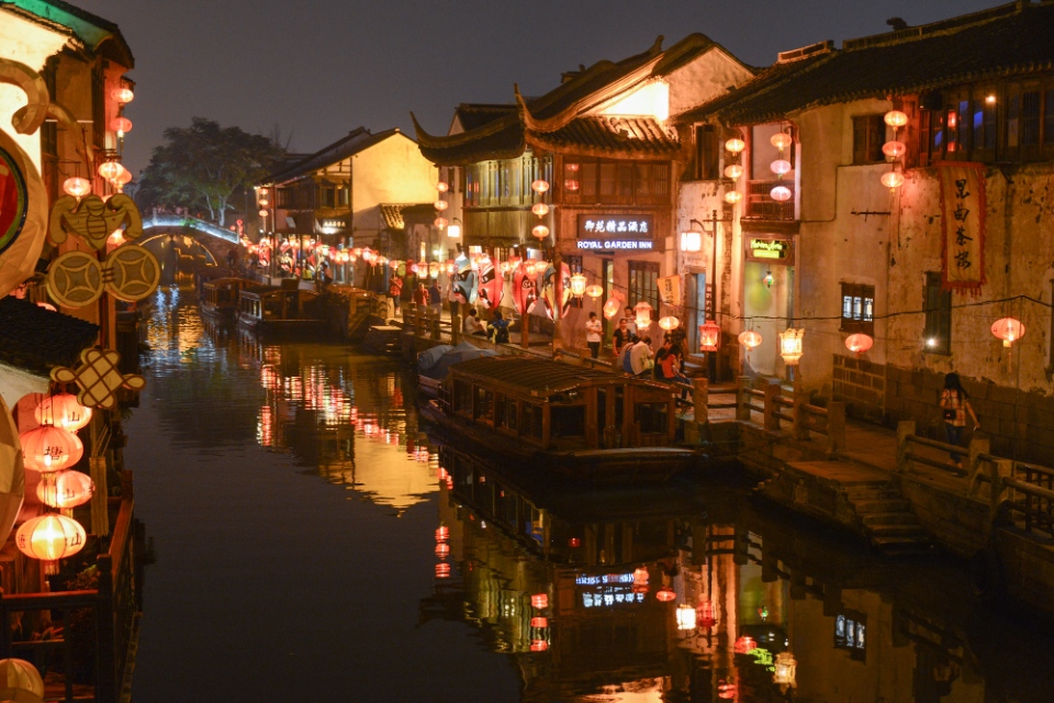 Suzhou-China_Night life3_@Ken Douglas