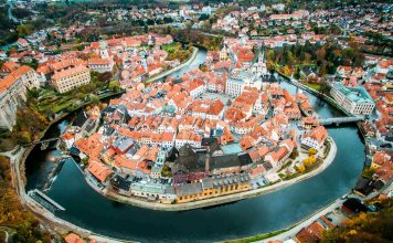 Where to visit in Czech Republic? 35+ most famous, best places to visit in the Czech Republic