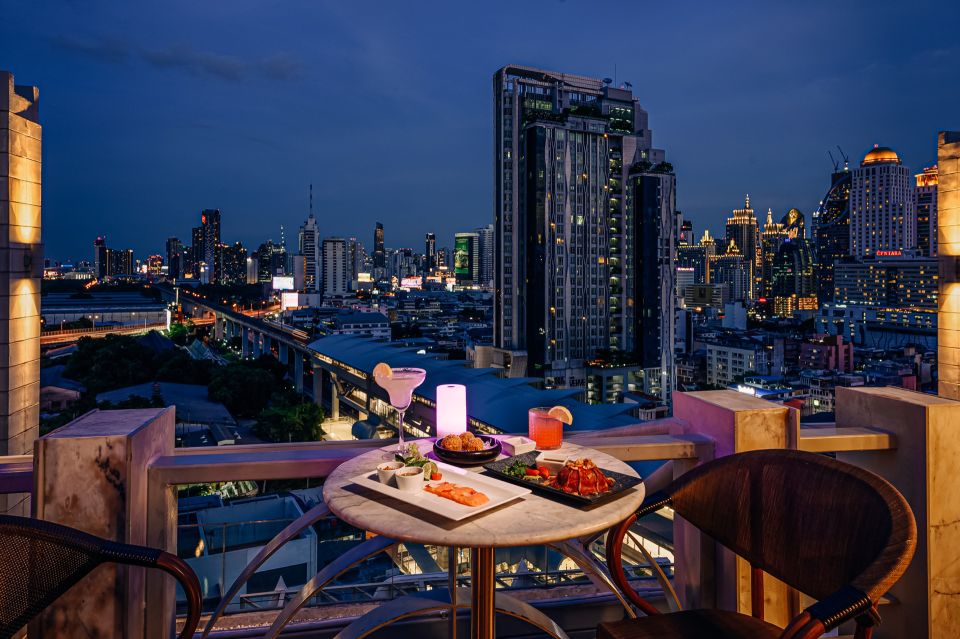 6. Chill Ở Barracuda Rooftop Bar Bangkok 3