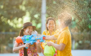 Songkran survival guide. 12+ Songkran tips for surviving in the Songkran Water Festival in Thailand