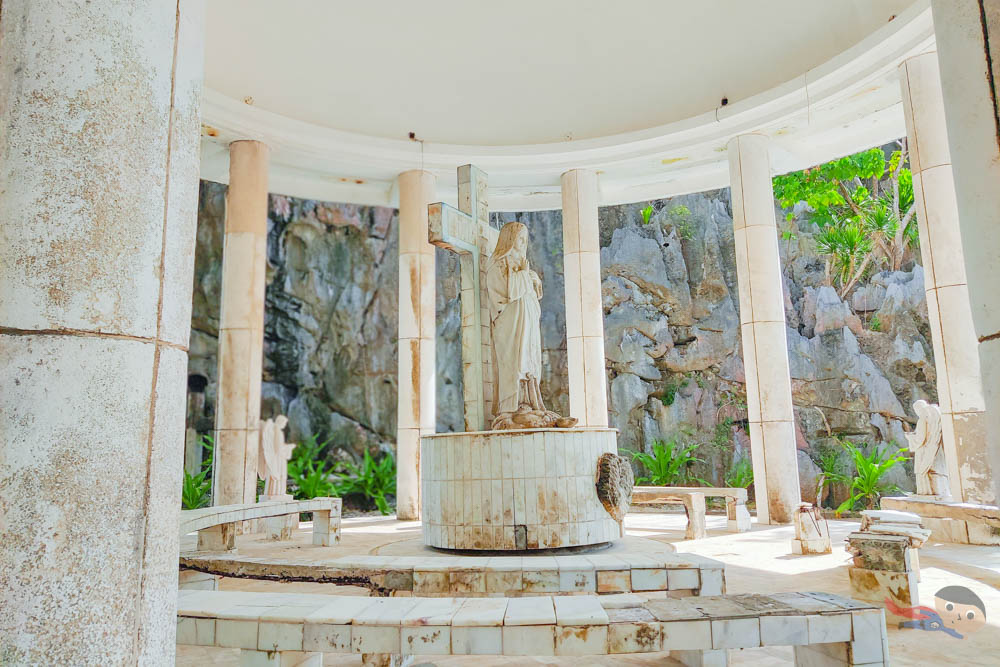 Matinloc-3shrine el nido1233